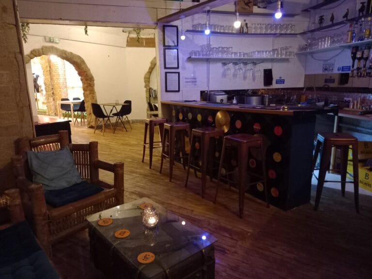 Tofts Folkestone Music Town 768x576