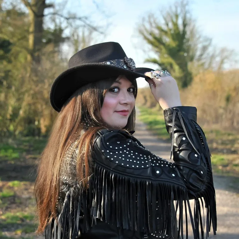 DSC 3521 1 Middle 2ax Light 11 768x768