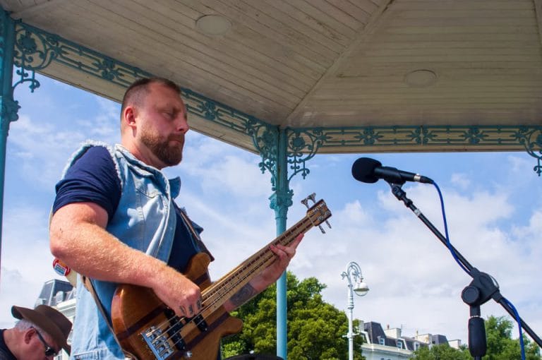 Old Country Crows Live Music Folkestone Bandstand 768x510